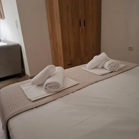 Studio4u * Nea Karvali